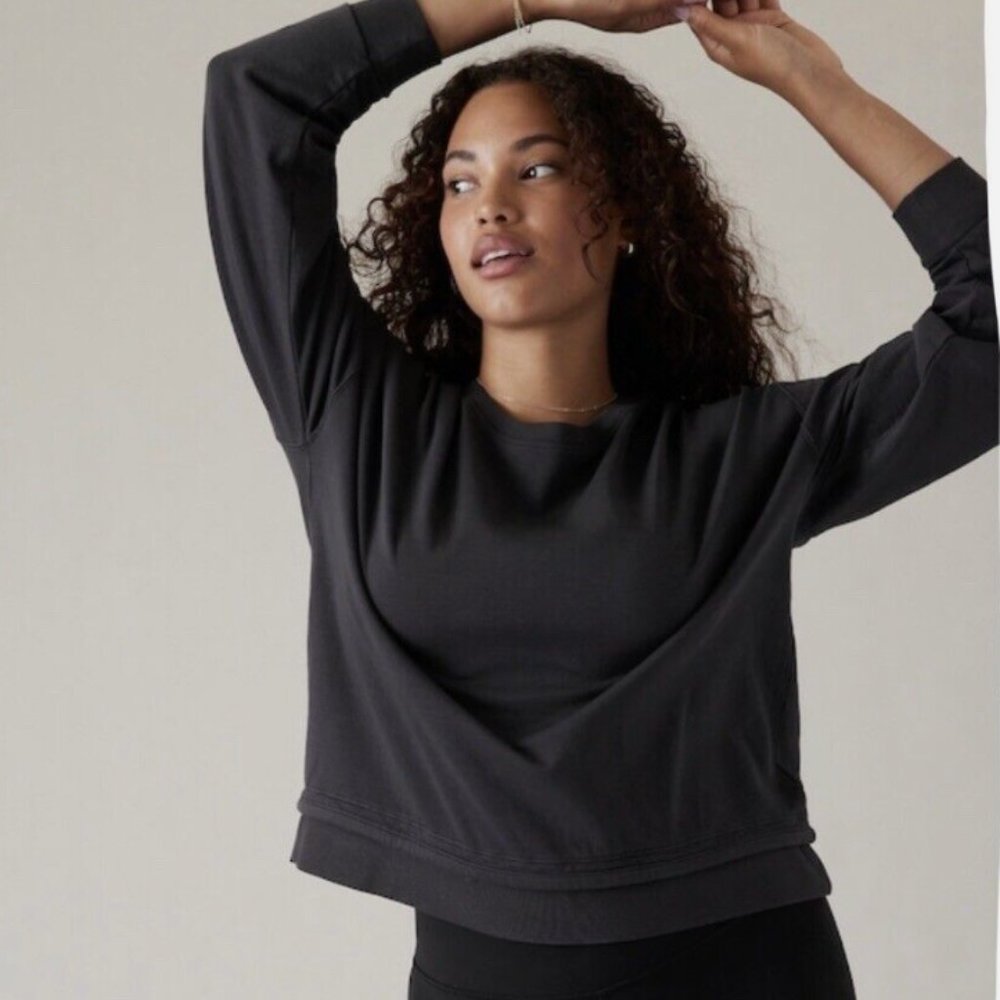 Athleta Sundown Sweatshirt II (gray) – S